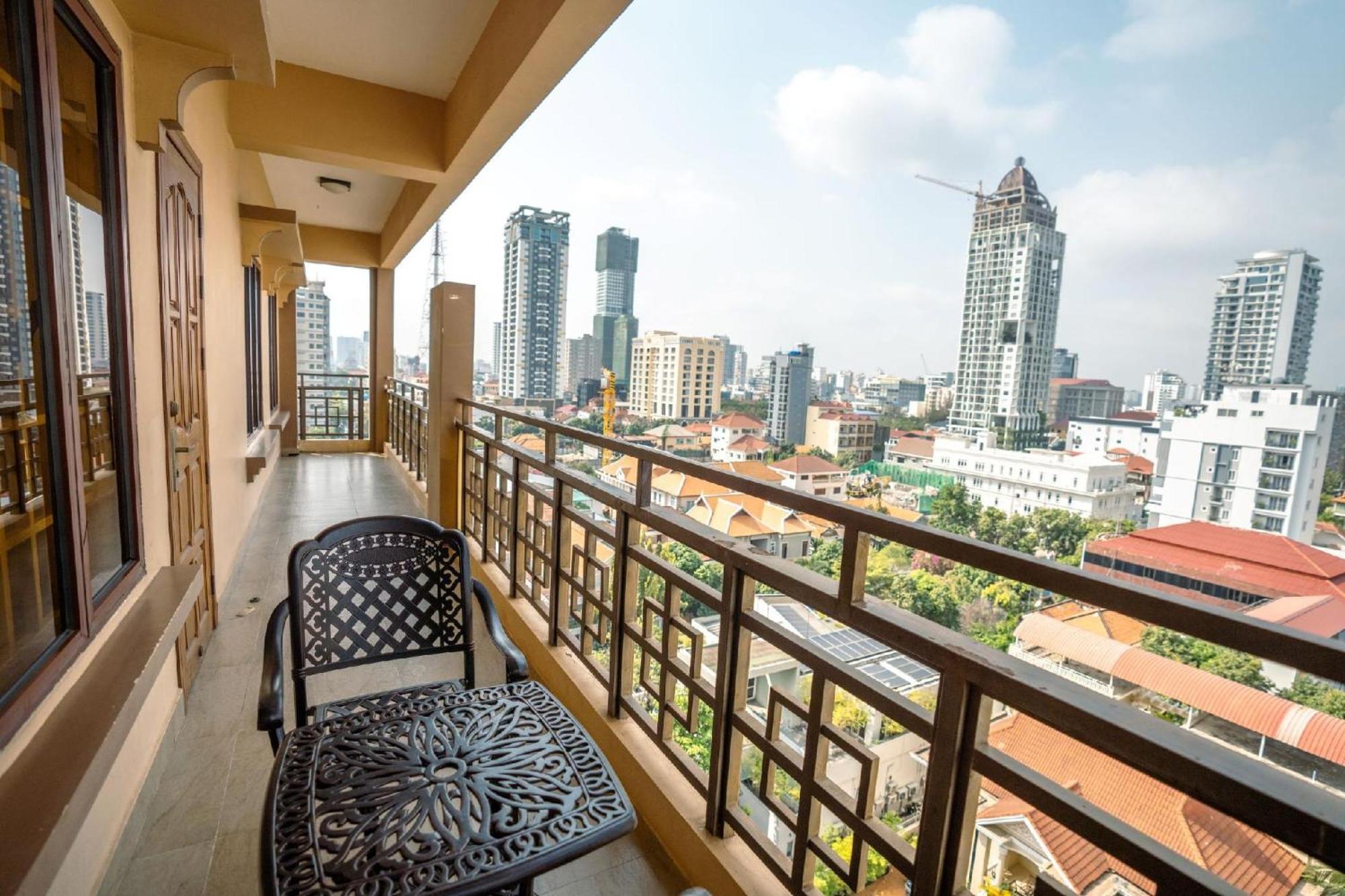 Hamptons Apartments พนมเปญ ภายนอก รูปภาพ